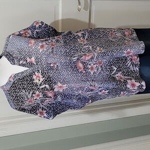 Healing Hands Scrub Top Womens XL Pink, Black Hawaiian Floral V-Neck Work Wear